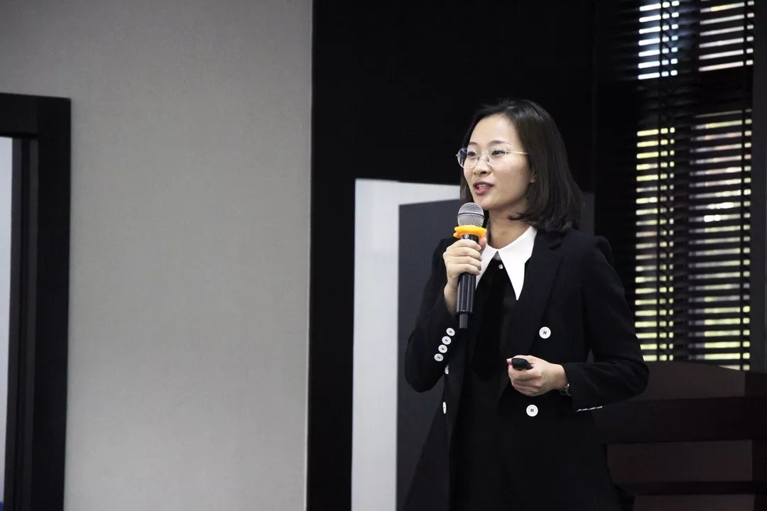 行動(dòng)教育東莞分校校長(zhǎng)陳星星女士